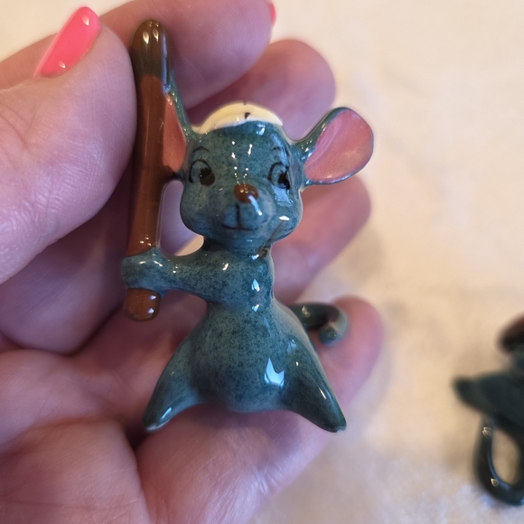 Vintage Japan Set of 3 Porcelain Ceramic Baseball Mice Catcher, Batter, Pitcher - Picture 3 of 16